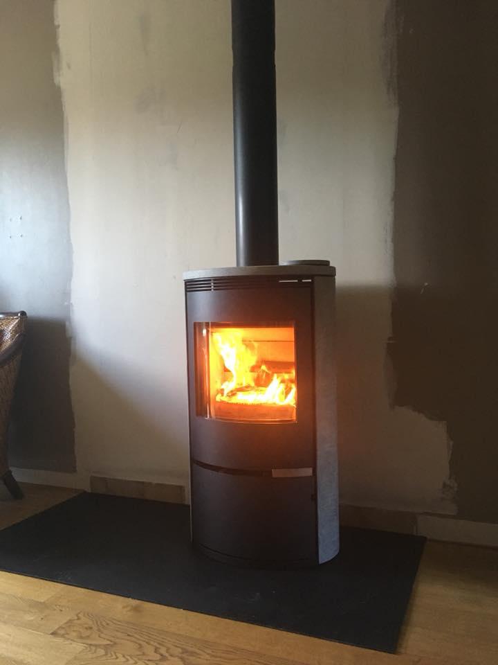 Pose d'un poêle à bois Pose d'un poêle à bois