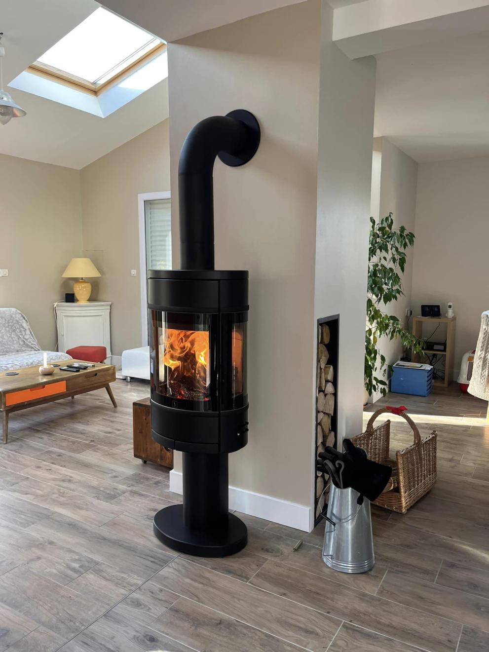 Pose d'un poêle à bois Scan 68 Pose d'un poêle à bois Scan 68