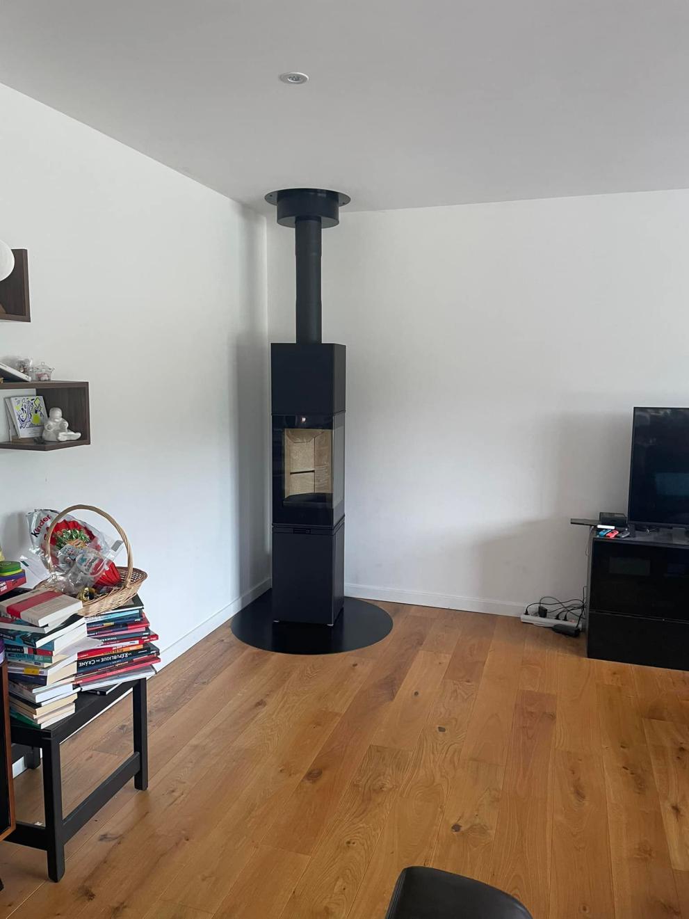 Pose d'un poêle à bois Scan 80-4 Pose d'un poêle à bois Scan 80-4