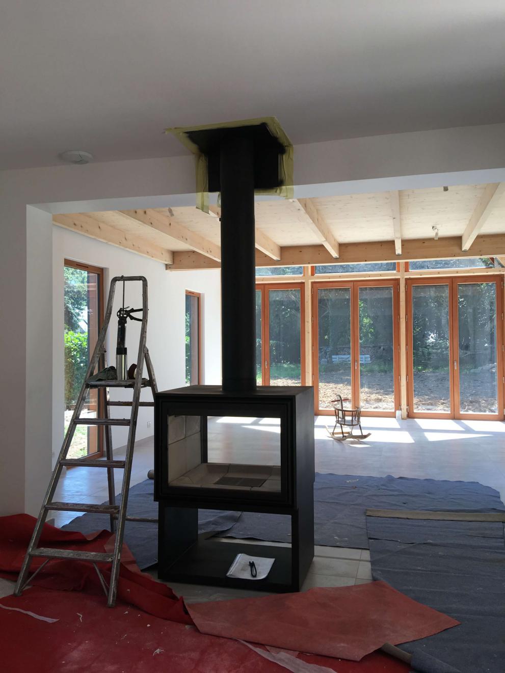 Pose d'un poêle à bois Pose d'un poêle à bois