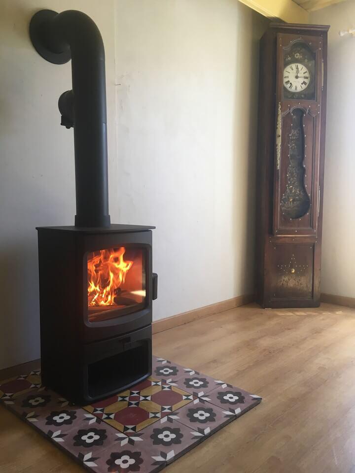 Pose d'un poêle à bois