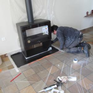 De la démolition de la cheminée à la pose du poêle